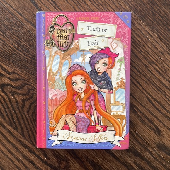 Set of four Ever After High books - Picture 2 of 4